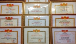 Trưởng CAX 12 năm thâm niên, xin nghỉ việc vì lương thấp khiến vợ đòi ly dị